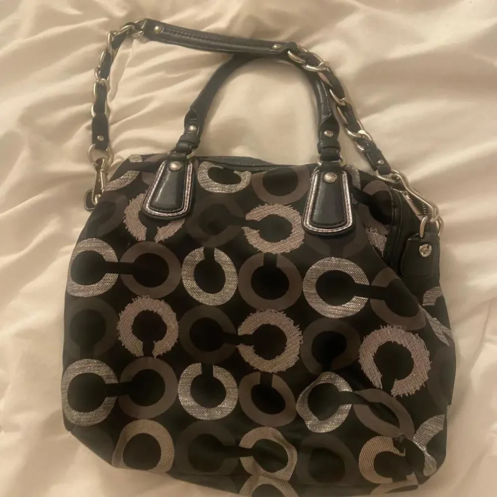 Coach vintage purse hang bag